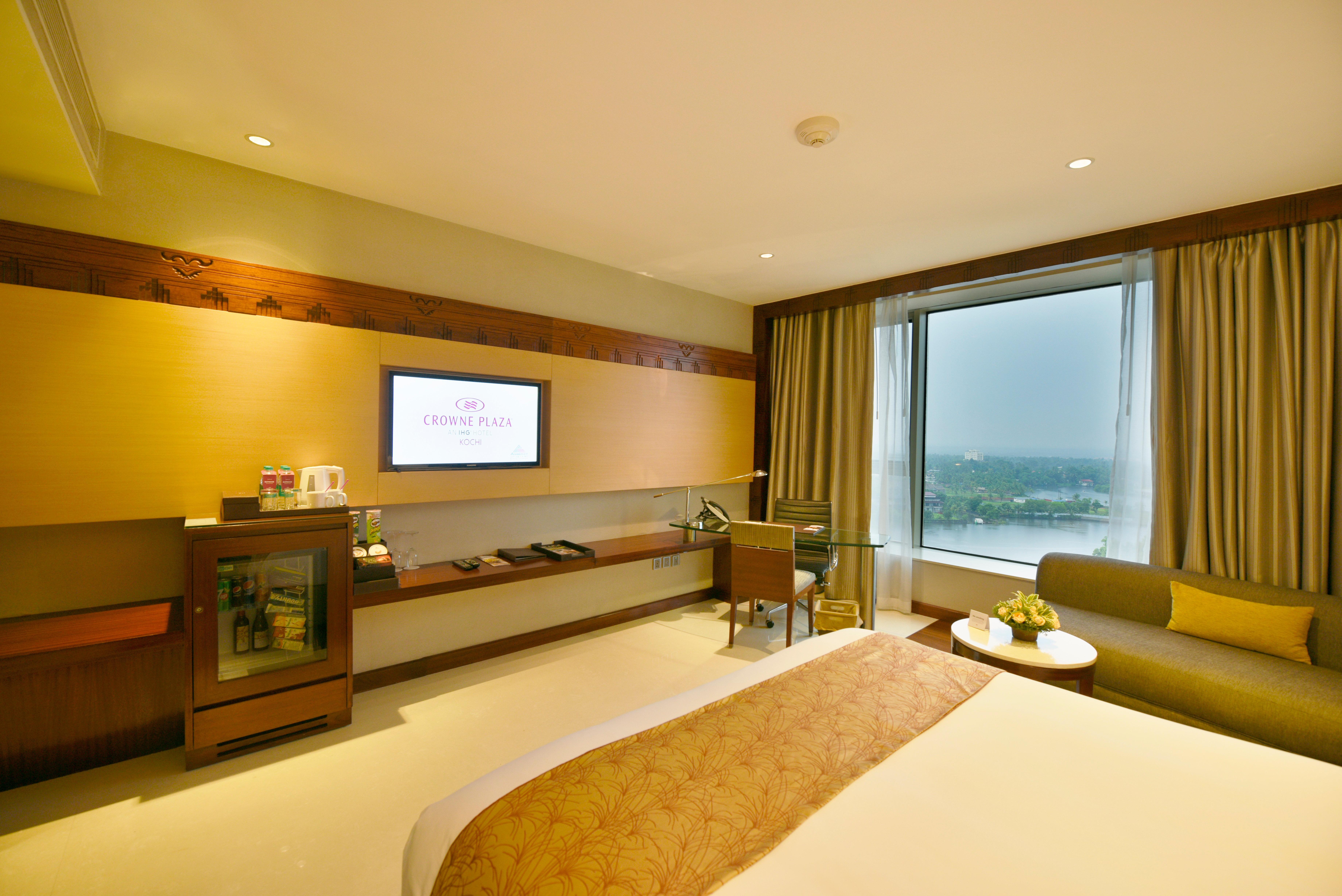 Crowne Plaza Kochi By Ihg Hotel Ngoại thất bức ảnh Deluxe Room