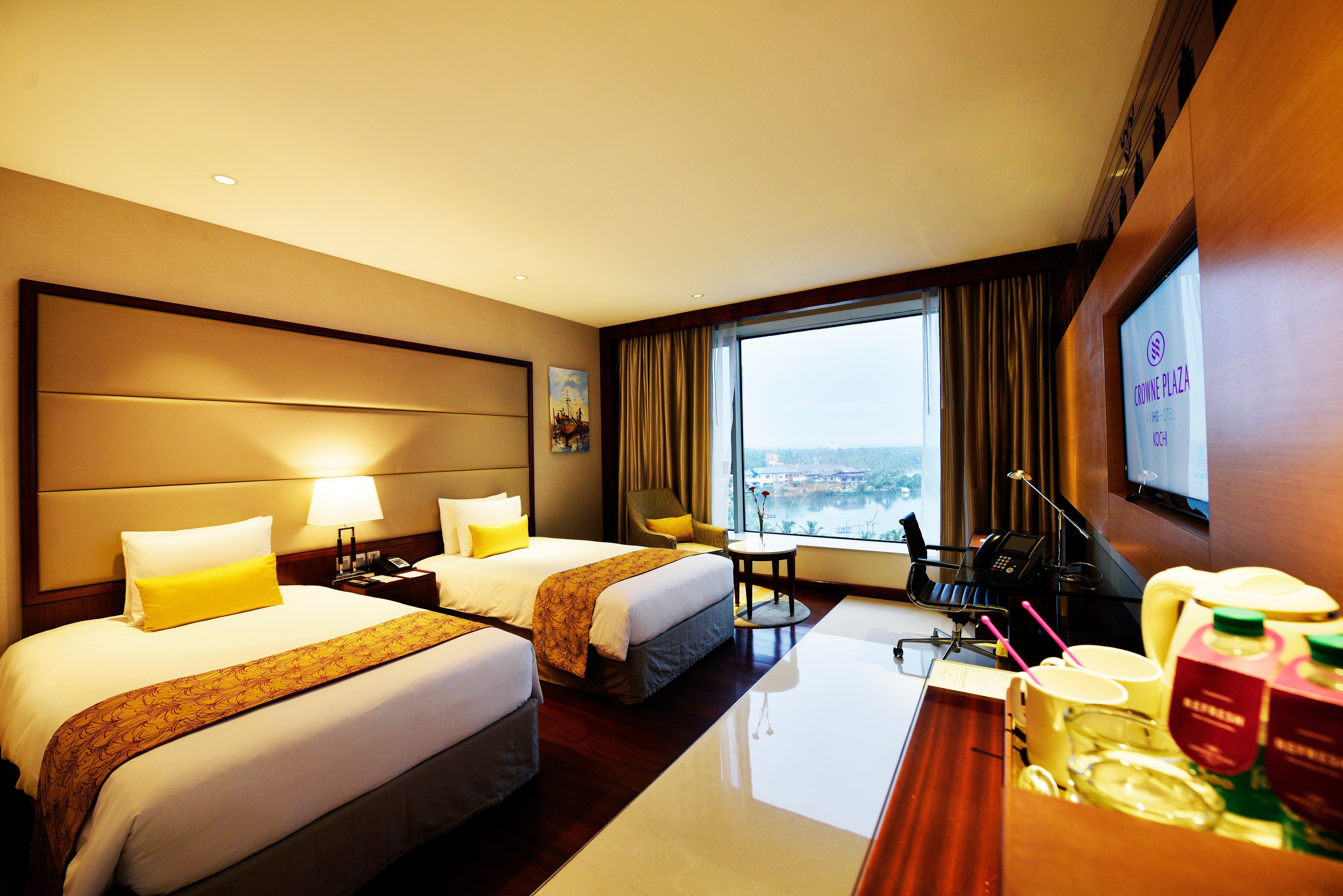 Crowne Plaza Kochi By Ihg Hotel Ngoại thất bức ảnh Deluxe Room