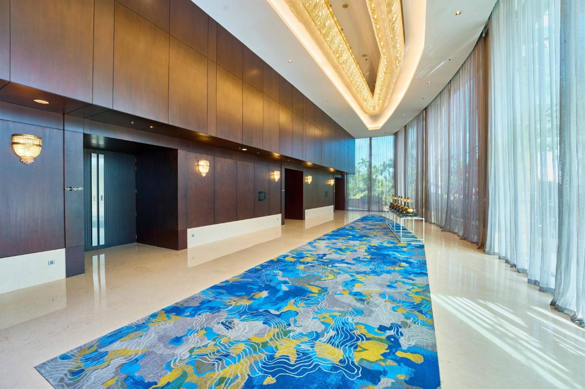 Crowne Plaza Kochi By Ihg Hotel Ngoại thất bức ảnh Interior of the hotel